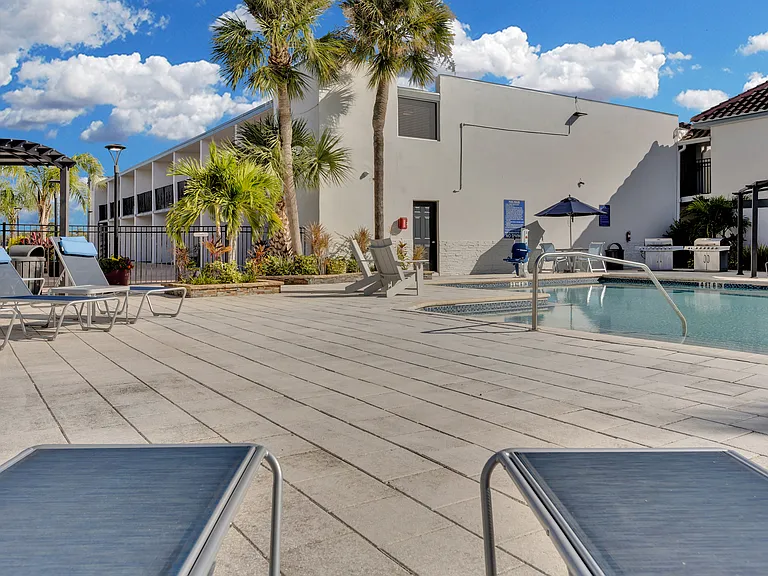 7430 Brooklyn Dr #202 — Photo 18