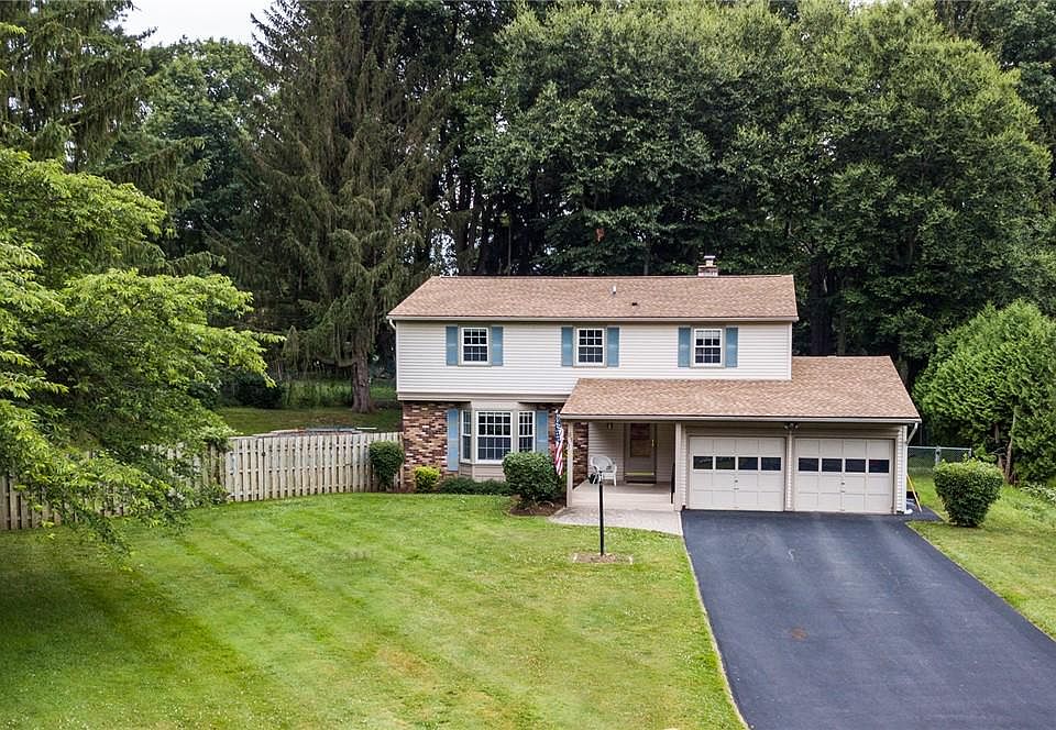 1st image of 31 Golfview Dr