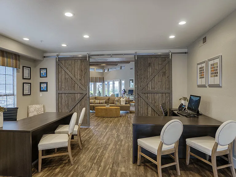 Scottsdale Horizon Apartments — Photo 17