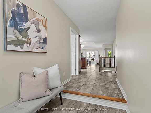 5th image of 7 Abbey Cres