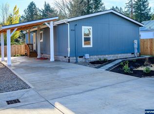 834 SW Cherry St, Willamina, OR 97396