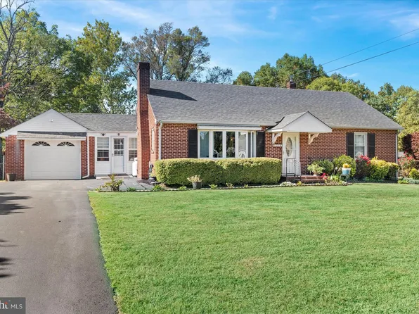 1218 Old Coochs Bridge Rd, Newark, DE 19713