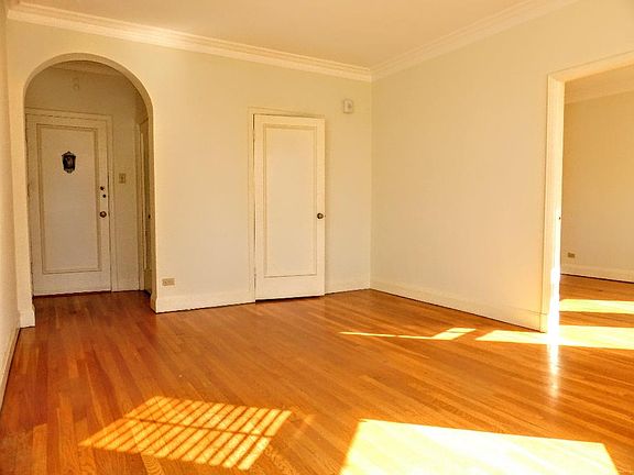3rd image of 75 Buena Vista Ave E #804