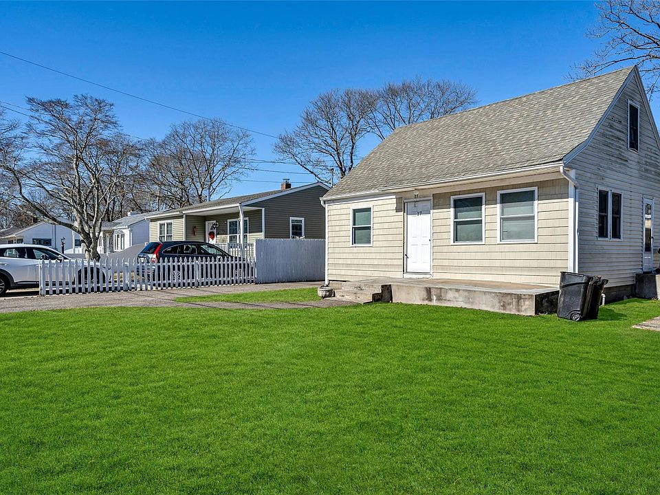 1st image of 17 Robinwood Drive