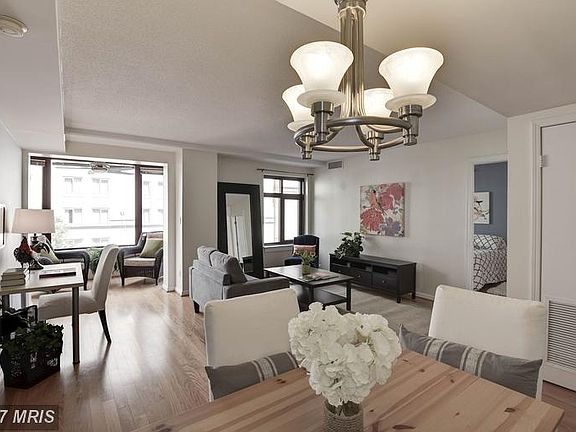 2nd image of 2400 Clarendon Blvd APT 306