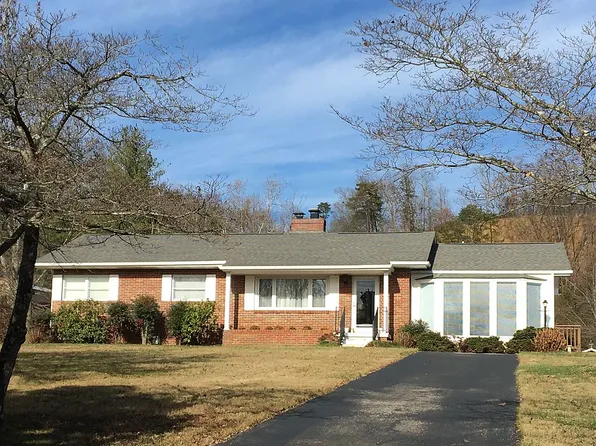 2275 Feathers Chapel Rd, Blountville, TN 37617