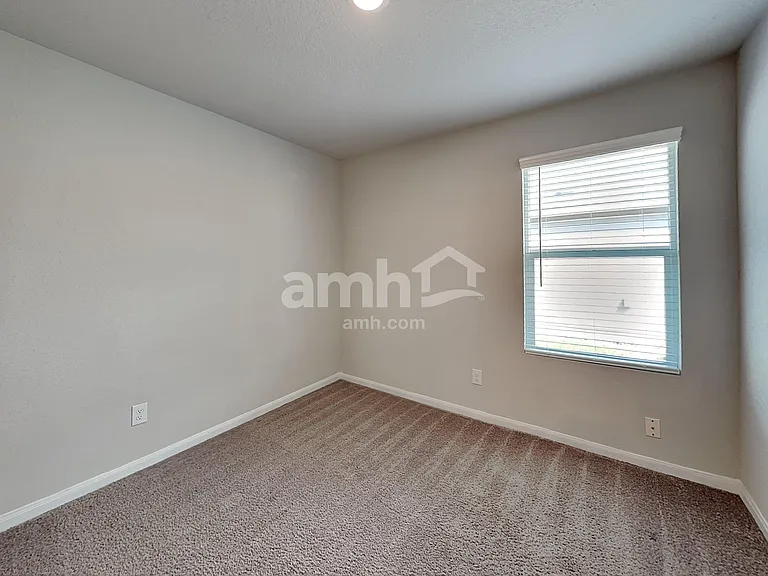 9978 Sarrebourg St — Photo 17