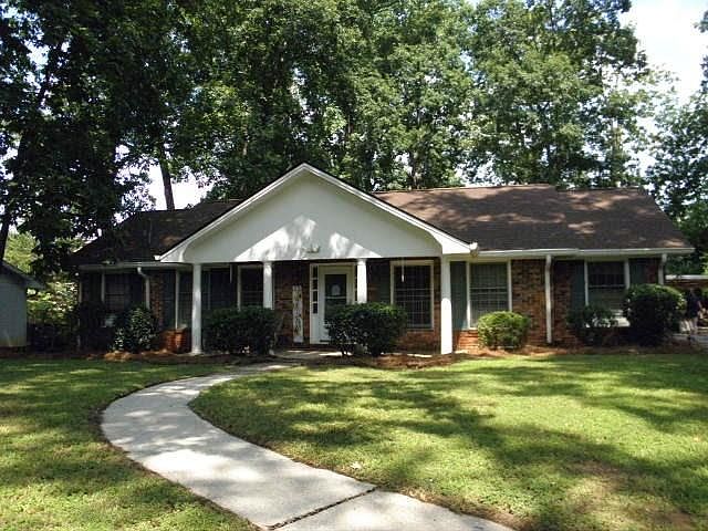 1st image of 2831 Fairlane Dr
