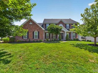 9326 Caddyshack Cir, Saint Louis, MO 63127