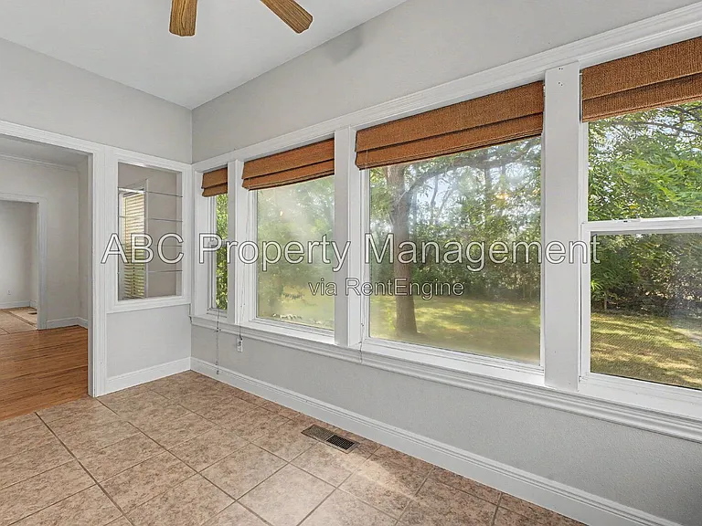 1525 W Deane St — Photo 8