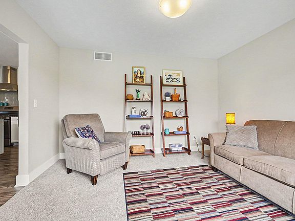 4th image of 1144 Cobblestone Way Dr SE
