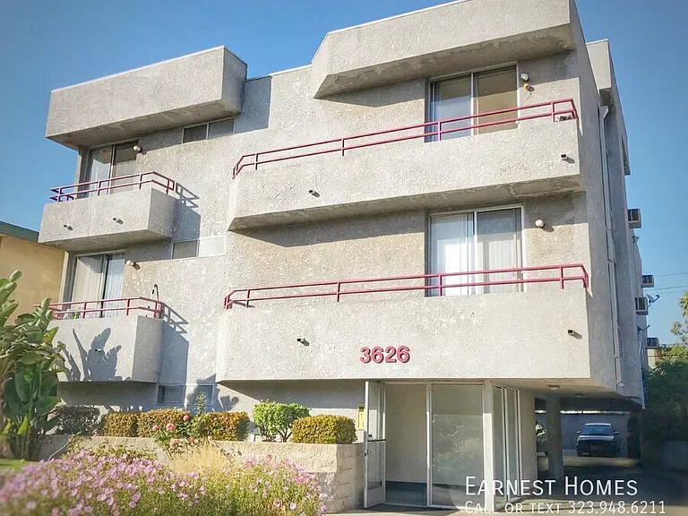 3626 Empire Dr #4 — Photo 1