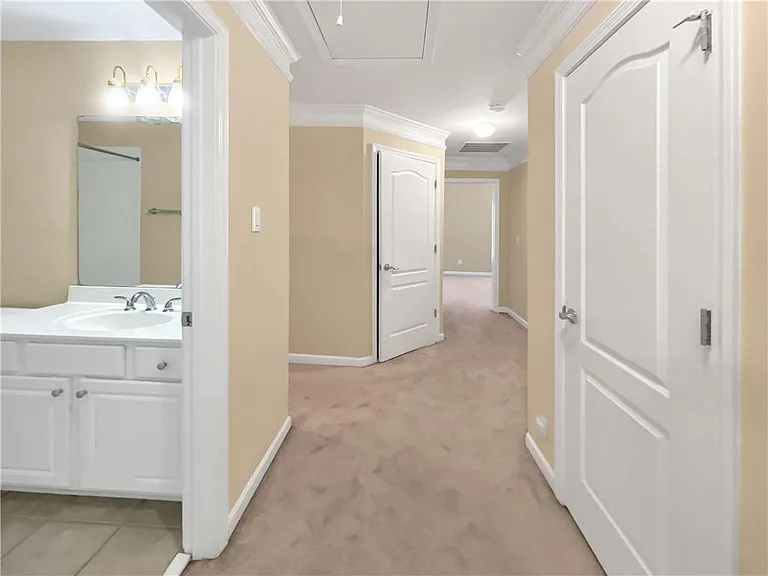 2511 Gadsen Walk — Photo 35