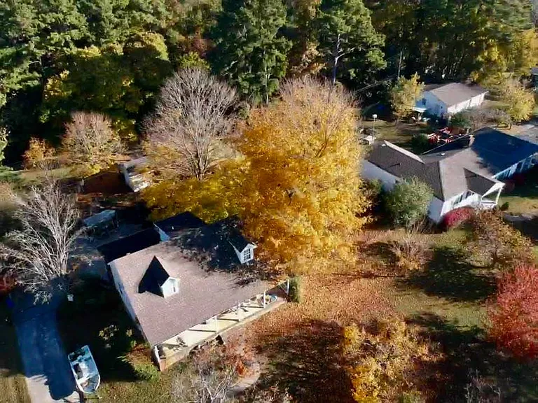 1027 Davidson Dr — Photo 6