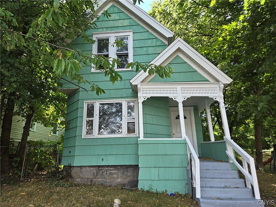 1st image of 206 Lamont Ave