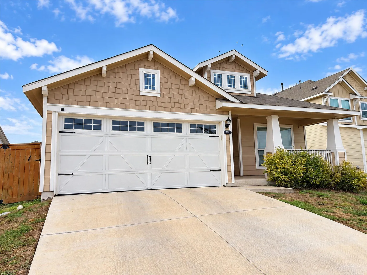 3 bed, 2.0 bath, 1755 sqft, $1,995 — Photo 3