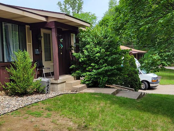 2nd image of 1021 Calvary Ave NW