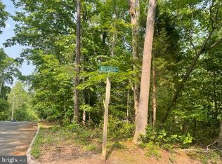 383 Red Cloud Rd, Lusby, MD 20657