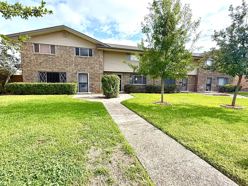 113 E Silver Sands Dr