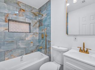 607 Lombardy Ln, Arlington, TX 76013