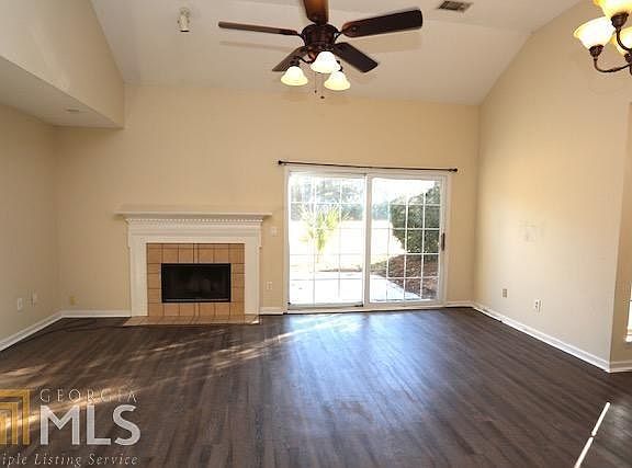 2nd image of 1642 Pondside Dr