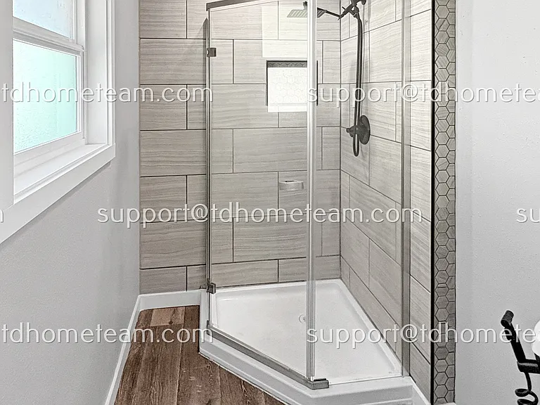 405 Maple Ave NW — Photo 15