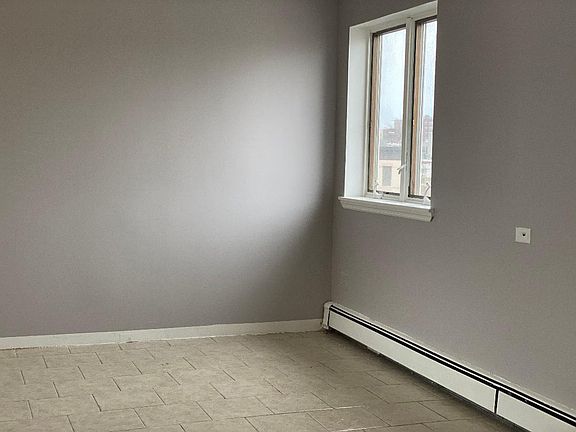 3rd image of 2027 Bath Ave #6