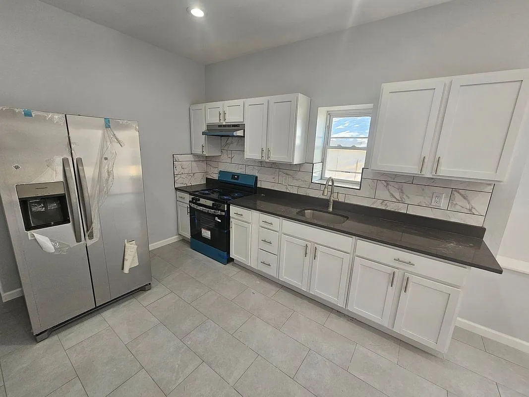 1 bed, 1.0 bath, 500 sqft, $2,200 — Photo 1