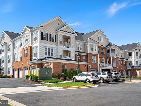 2nd image of 21025 Rocky Knoll Sq APT 203