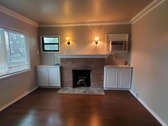 3rd image of 67A S Parkwood Ave