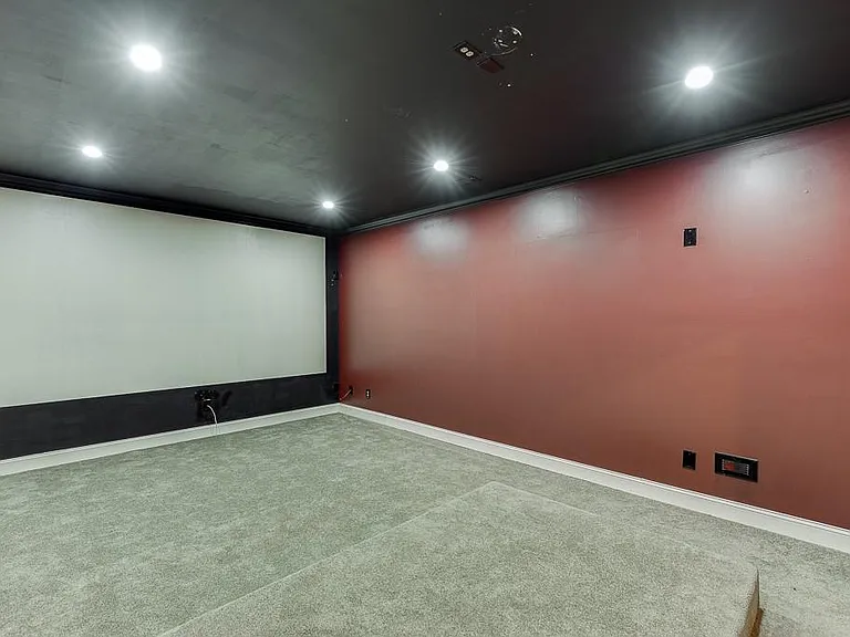 940 Chateau Forest Rd — Photo 60