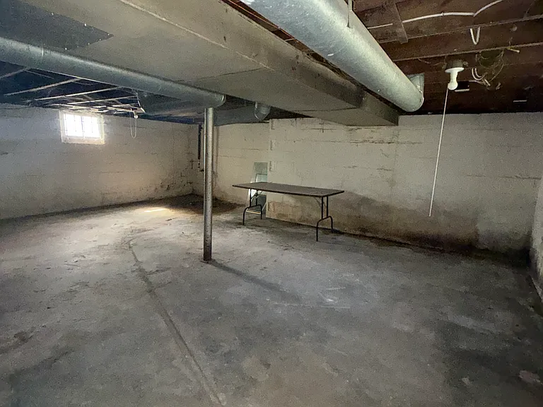 3918 Trumbull Ave — Photo 24