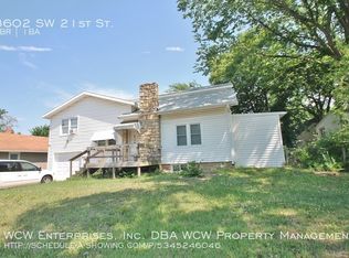3602 SW 21st St, Topeka, KS 66604