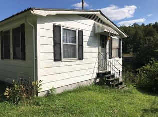 3481 McGraws Rd, Ravencliff, WV 25913