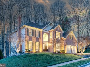 1513 Judd Ct, Herndon, VA 20170