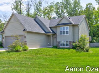 4630 Cider Wood Dr NW, Grand Rapids, MI