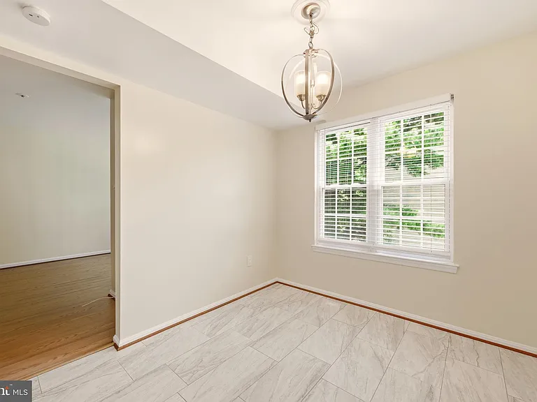 2505 McVeary Ct #11D — Photo 15