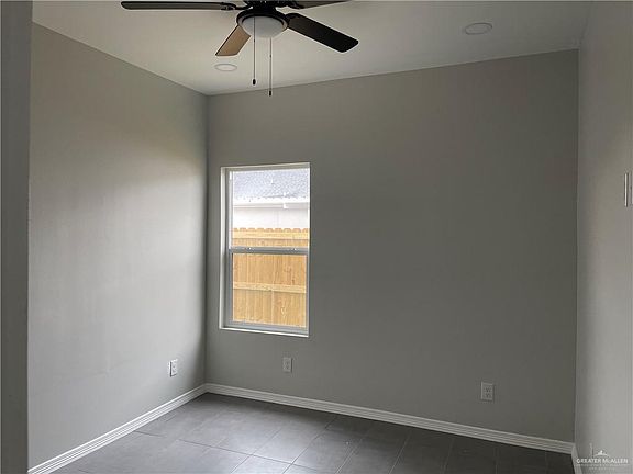 4th image of 3401 Frio Ave #4