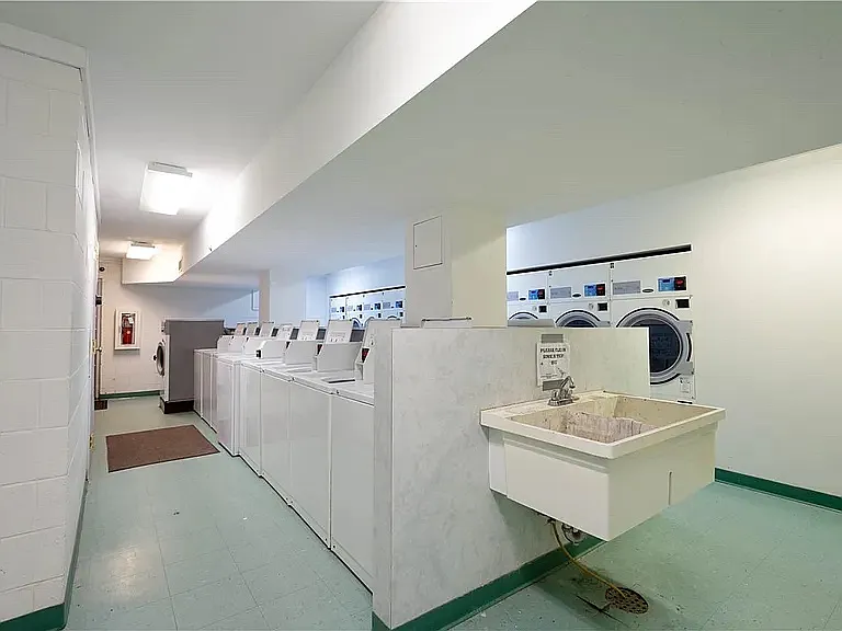 1010 Chatham Park Dr #E — Photo 3