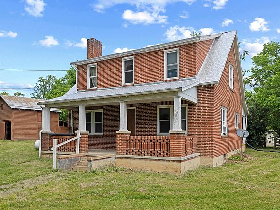 4th image of 221 Chapel Rd