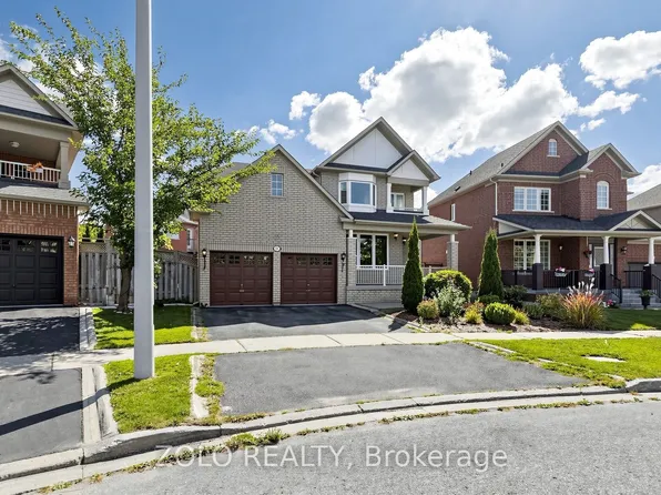 19 Waldron Cres, Richmond Hill, ON L4E 4A3