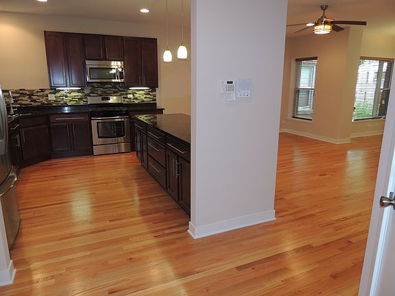5th image of 1523 W Fargo Ave APT 1W