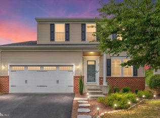 93 Eisentown Dr, Lovettsville, VA