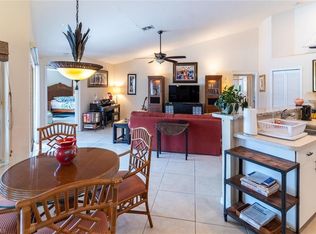 458 Countryside Dr, Naples, FL 34104