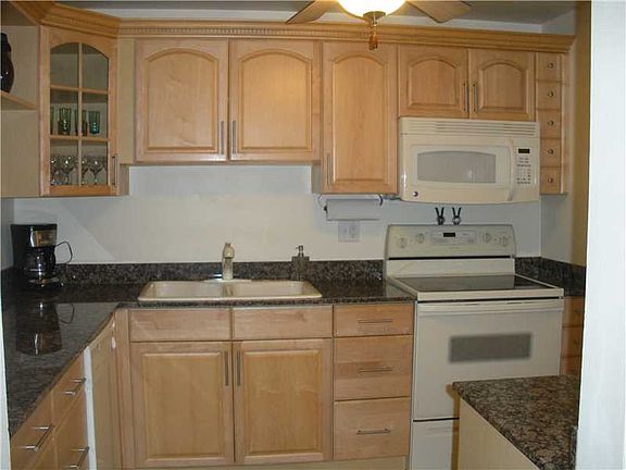 3rd image of 2316 S Cypress Bend Dr APT 119