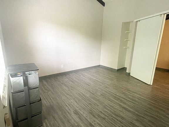5th image of 1913 Anderson Ave APT 202