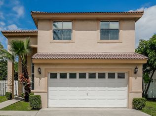 3275 W Buena Vista Dr, Pompano Beach, FL 33063