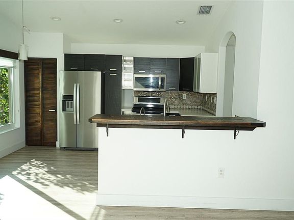 4th image of 17030 NW 19th Ct