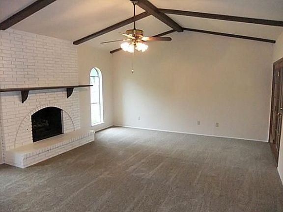 2nd image of 1930 Briarwood Dr