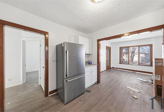 3rd image of 3247 W 121st St